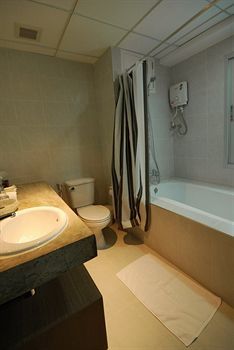 U Place Бангкок Экстерьер фото